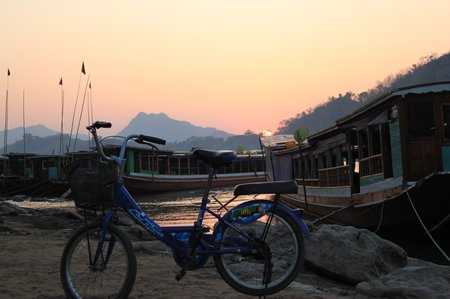 luang-prabang-laos-sunset