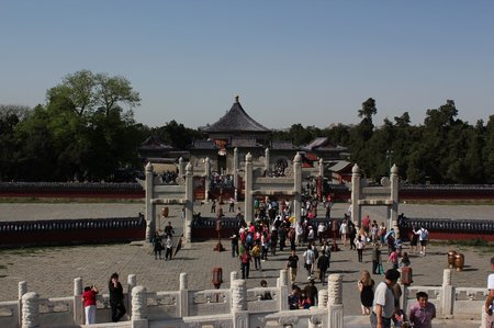 china-with-kids-temple-of-heaven-crowds