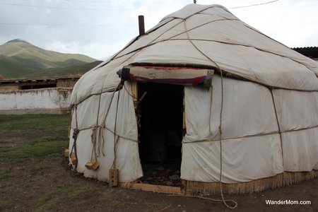 kyrgyzstan-yurt