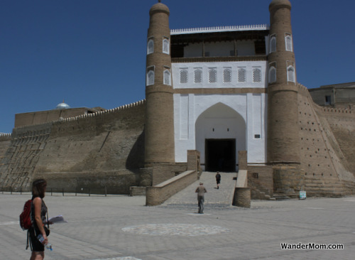 uzbekistan-bukhara-fort